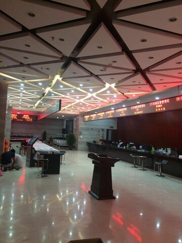 1568273974119727.jpg 徐州市經(jīng)濟開發(fā)區(qū)政務中心叫號系統(tǒng)1.jpg